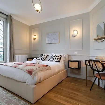 Apartment Spacious - 5e *